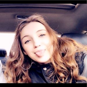 Meet your Posher, Brianna